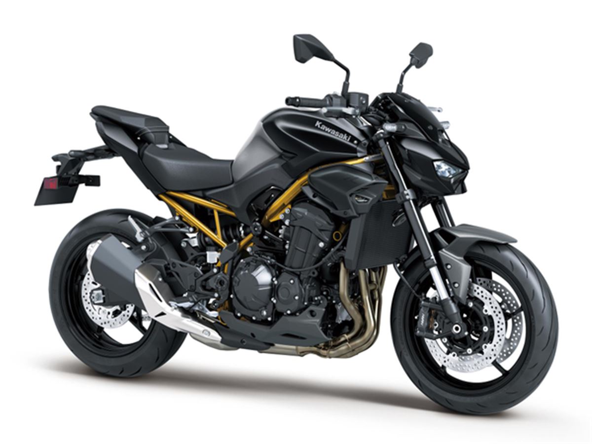 Z900