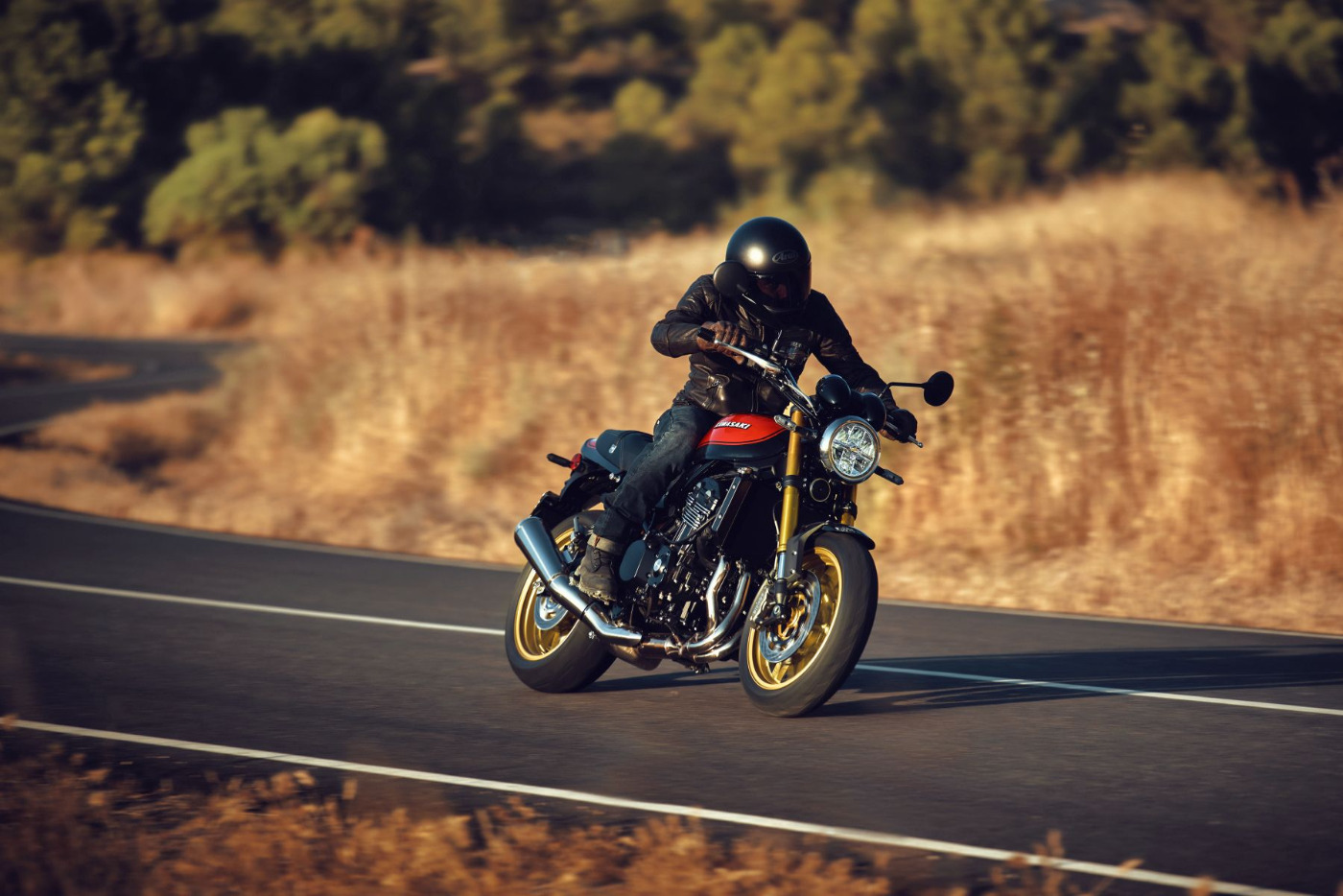 Kawasaki onthult nieuwe Z900RS voor 2026