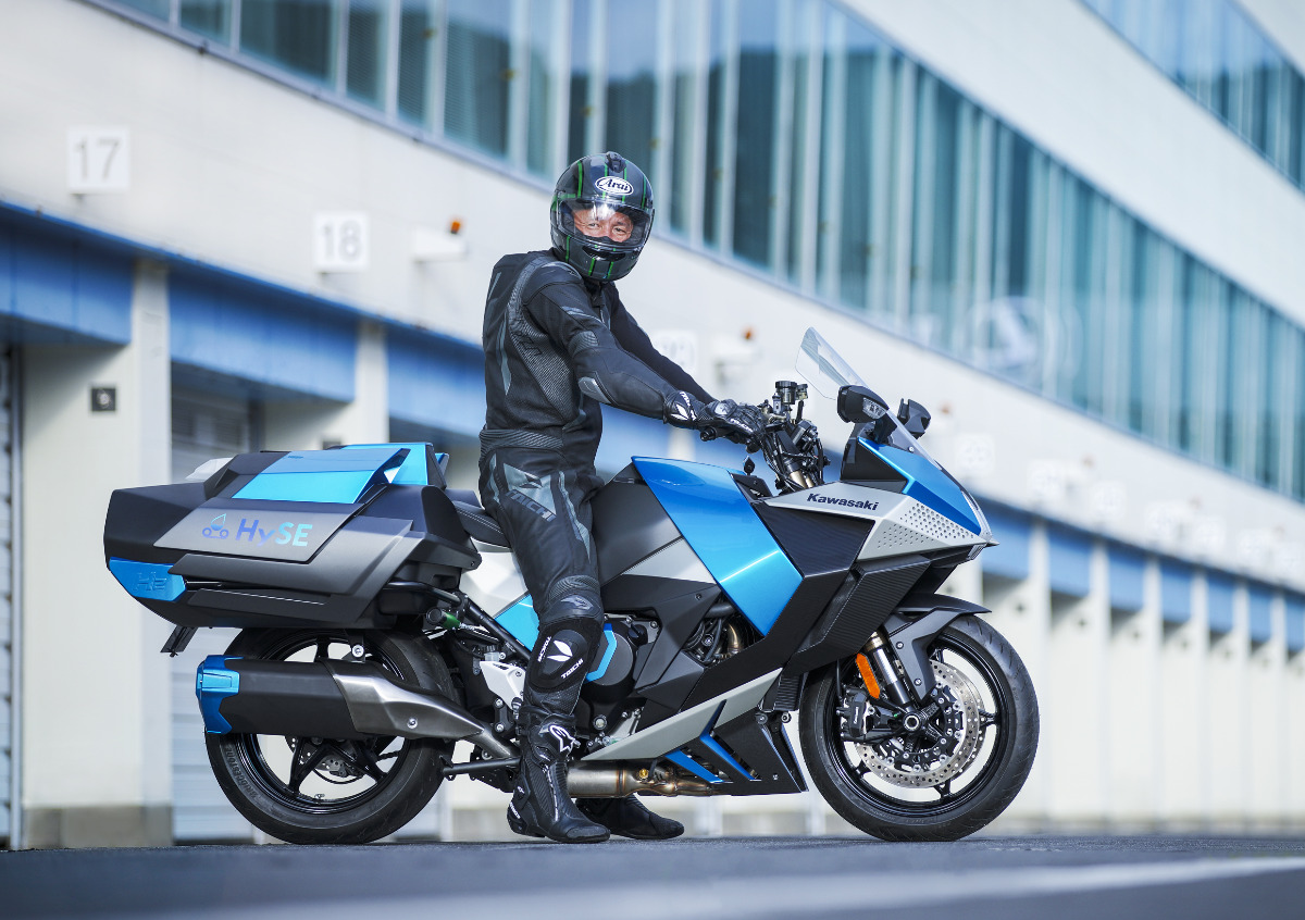 Kawasaki toont ’s werelds eerste motorfiets op waterstof